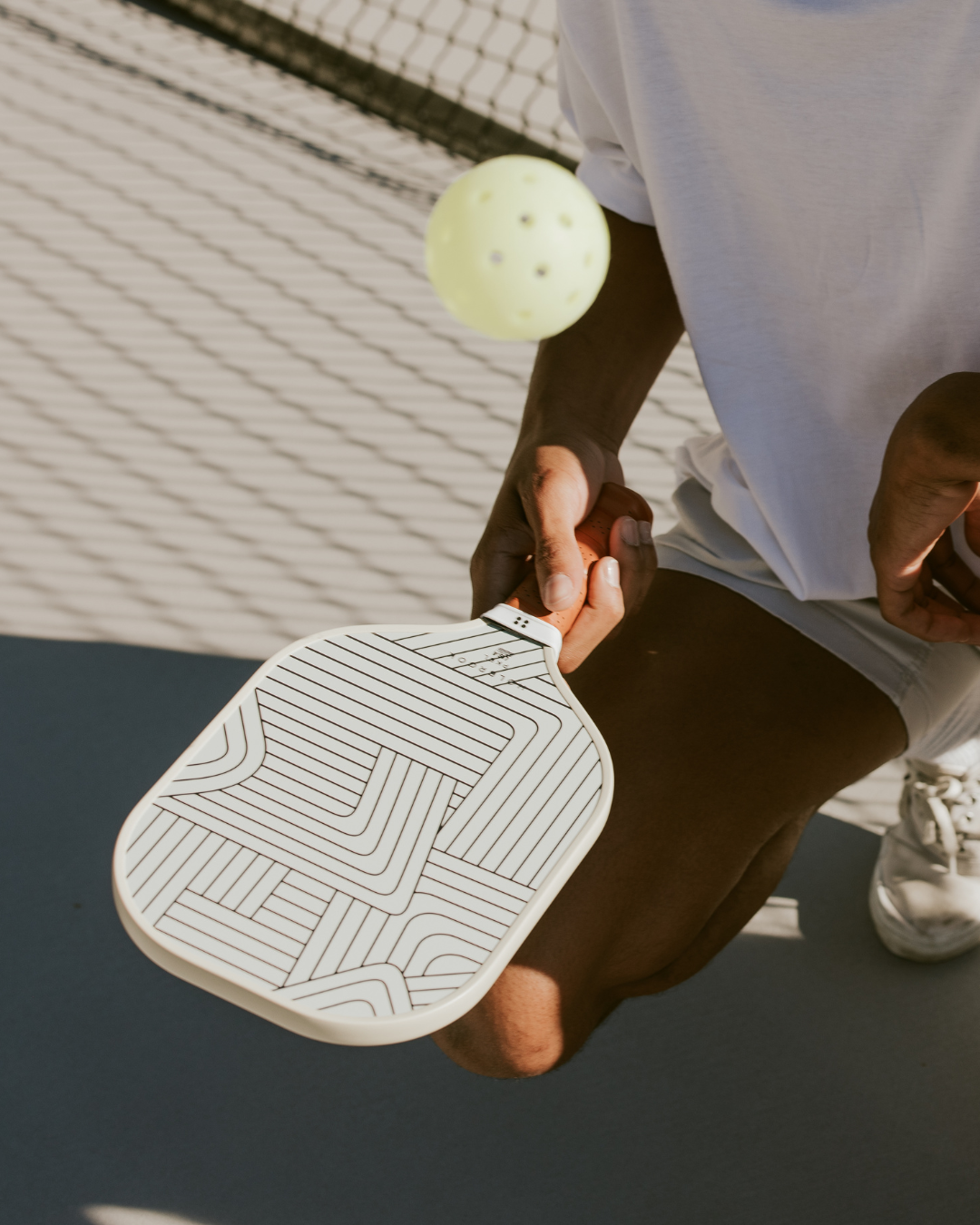 Holbrook SoHo Paddle – Modern Hybrid Paddle for All Players